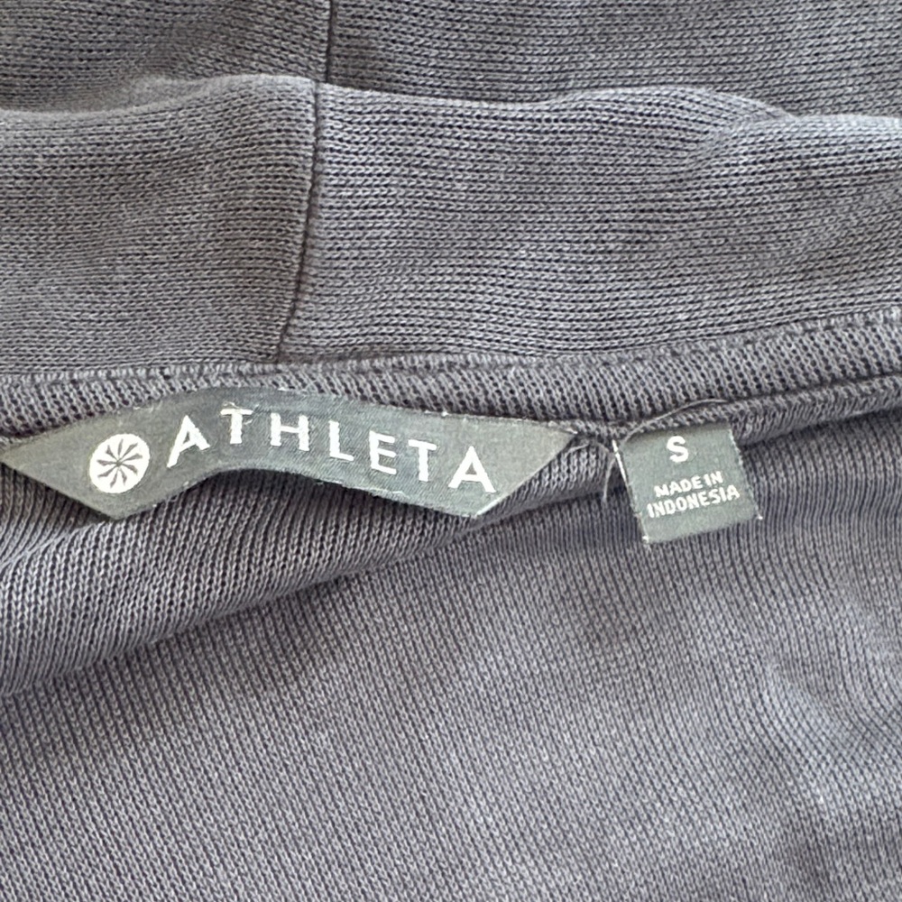 Women’s Athleta Yoga Wrap - Picture 3 of 3